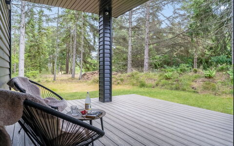 Jonas - from the Sea: Græs, Græs-, Land Lot, Sommerhus, Landdistrikt, Eng, Garden Bygninger, Have, Skur
