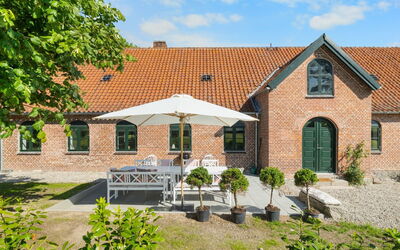 Brun - 1.5Km from the Sea