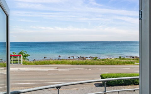 Ayo - 75M from the Sea: Lejlighed, Ejerlejlighed, Estate, Altan, Villa, Hotel