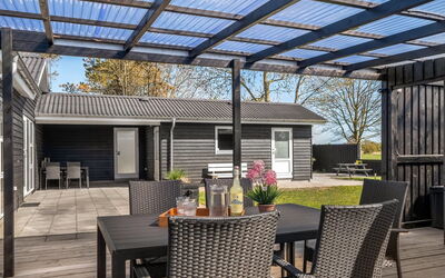 Herwarth - 400M from the Sea