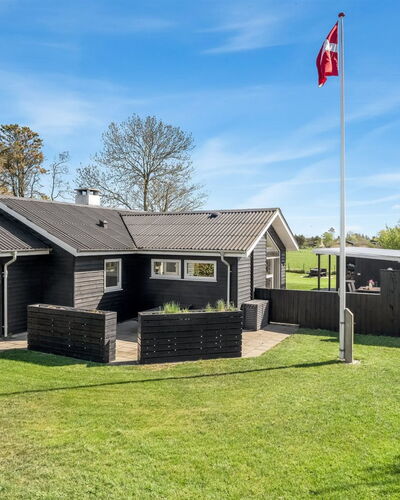 Herwarth - 400M from the Sea
