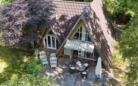 Thrond - 500M from the Sea: Lejlighed, Ejerlejlighed, Estate, Altan, Villa, Hotel