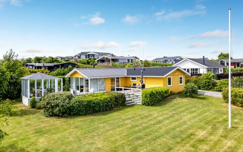 Marret - 275M from the Sea: Hus, Tag, Hjem, Sommerhus, Estate, Stuehus, Villa, Veranda, Sidespor