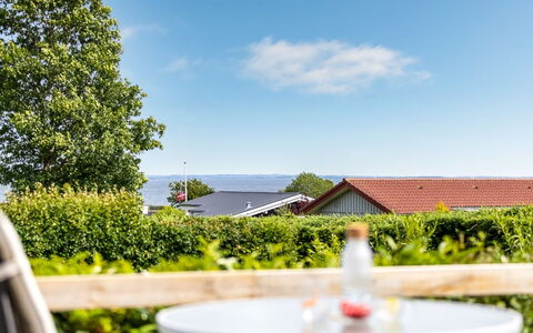 Marret - 275M from the Sea: Hus, Tag, Hjem, Sommerhus, Estate, Stuehus, Villa, Veranda, Sidespor