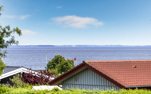 Marret - 275M from the Sea: Hus, Tag, Hjem, Sommerhus, Estate, Stuehus, Villa, Veranda, Sidespor
