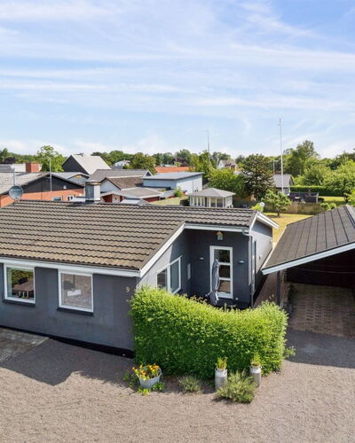 Dreng - 250M from the Sea