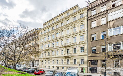 Prague Centre 109: Bygning, Lejlighed, Ejerlejlighed, Familie Bil, Blandet Brug, Luksus Køretøj, Parkering