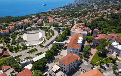 Lidia: Træ, Boligområde, Fugleperspektiv, Landskab, Byområde, Luftfotografering, Stad, City, Kvarter
