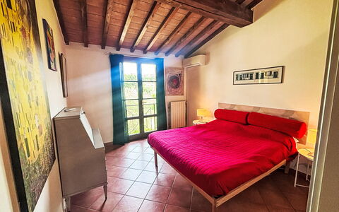 Loma: Møbel, Hjem, Værelse, Lejlighed, Seng, Soveværelse, Bed Frame, Sengetøj, Hotel, Villa