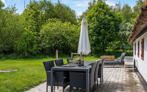 Aatos - 2Km from the Sea: Træ, Hjem, Veranda, Dæk, Hårdttræ, Tag, Bejdse, Trægulve, Eco Hotel