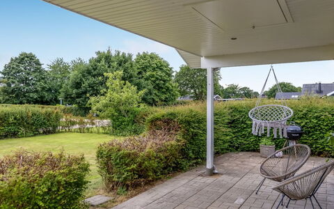 Tolke - 400M from the Sea: Tag, Hus, Hjem, Sommerhus, Dør, Sidespor, Dæk, Veranda, Planke, Hårdttræ
