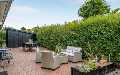 Tolke - 400M from the Sea