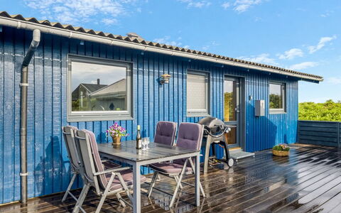 Iiris - 200M from the Sea: Træ, Hjem, Veranda, Dæk, Hårdttræ, Tag, Bejdse, Trægulve, Eco Hotel