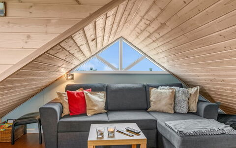 Tjark - 500M from the Sea: Træ, Hjem, Veranda, Dæk, Hårdttræ, Tag, Bejdse, Trægulve, Eco Hotel