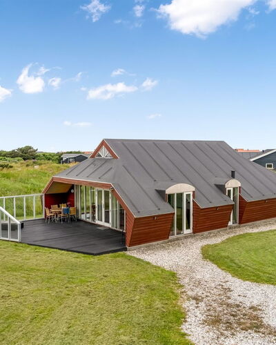 Tjark - 500M from the Sea