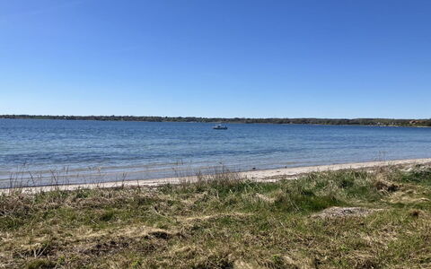 Era - 100M from the Sea: Blå, Vandressourcer, Vand, Krop Af Vand, Kyst, Horisont, Coastal Og Oceaniske Landskabsformer, Kyst, Strand
