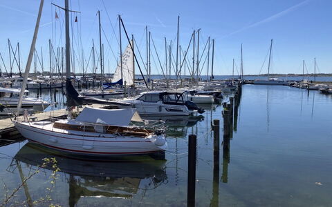 Era - 100M from the Sea: Båd, Marina, Vand, Vandfartøjer, Krop Af Vand, Både Og Sejlsport - Udstyr Og Materiel, Vandvej, Mast, Havn, Havn