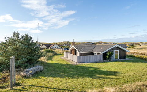 Gritt - 400M from the Sea: Sommerhus, Skur, Hytte, Stuehus, Prærie, Hytte, Lade, Bjælkehytte, Garden Bygninger