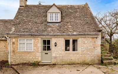 Courtside Cottage