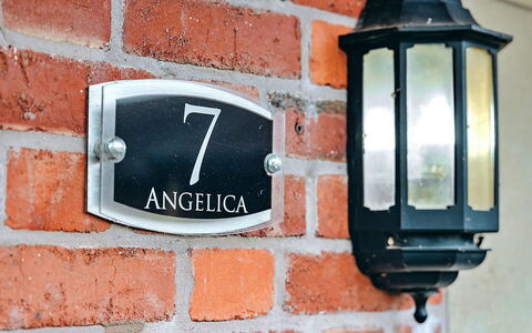 Netley Hall - Angelica: Dæk, Skygge, Hårdttræ, Udendørs Møbler, Altan, Planke, Eco Hotel, Svømmepøl, Trægulve, Udvej
