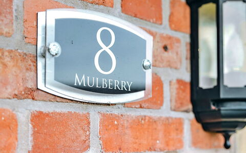 Netley Hall - Mulberry: Dæk, Skygge, Hårdttræ, Udendørs Møbler, Altan, Planke, Eco Hotel, Svømmepøl, Trægulve, Udvej