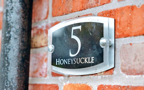 Honeysuckle Country Cottage: Lejlighed, Bjergkæde, Dal, Alps, Hotel, Bjerglandsby