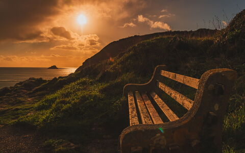 The Old Store: Horisont, Naturlige Landskab, Solnedgang, Udendørs Bench, Afterglow, Skumring, Solopgang, Landskab, Hav, Sommer