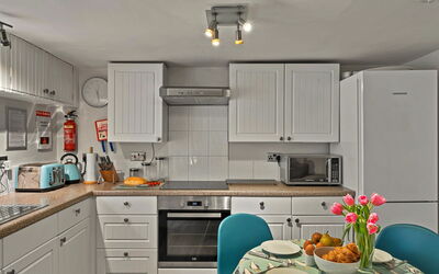 Porthole Cottage