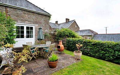 Coach House Wellbeing Retreat