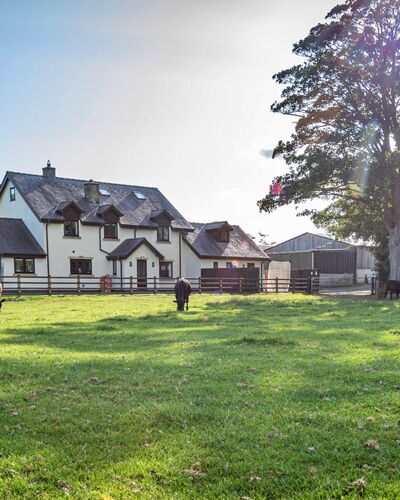 Groes Faen Bach Farmhouse