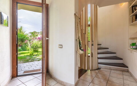 Villa al Mare: Daytime, Bygning, Vindue, Facade, Lejlighed, Urban Design, Ejerlejlighed, Blandet Brug