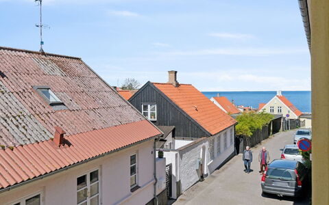 Elemine - 500M from the Sea: Tag, Hus, Hjem, Sommerhus, Dør, Sidespor, Estate, Lawn, Gård, Veranda