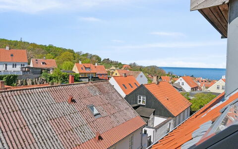 Elemine - 500M from the Sea: Tag, Hus, Hjem, Sommerhus, Dør, Sidespor, Estate, Lawn, Gård, Veranda