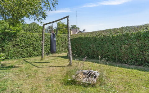 Lacey - 4Km from the Sea: Estate, Skygge, Indkørsel, Stuehus