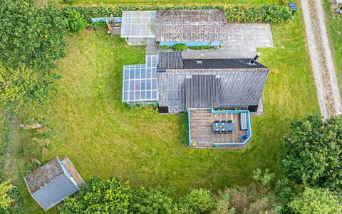 Annalia - 400M from the Sea: Tag, Landskab, Land Lot, Landdistrikt, Hjem, Fugleperspektiv, Bunddække, Sommerhus, Luftfotografering, Have