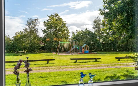 Annalia - 400M from the Sea: Have, Lawn, Landscaping, Skygge, Parkere, Gård, Udendørs Møbler, Backyard, Eco Hotel