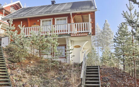 Mukalilla, Paritalo Sis Loppusiivouksen: Træ, Hus, Hjem, Sommerhus, Arkitektur, Tag, Hældning, Sidespor, Estate, Veranda