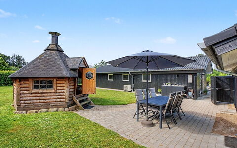 Frederikke - 875M from the Sea