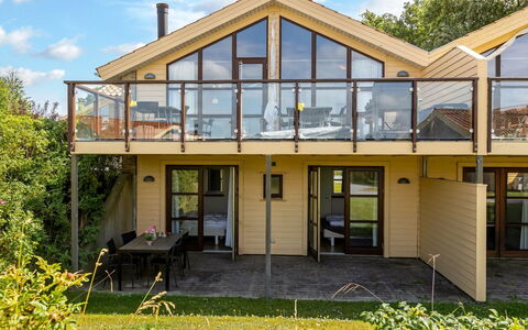 Rouwen - 120M from the Sea: Altan, Estate, Skygge, Veranda, Villa