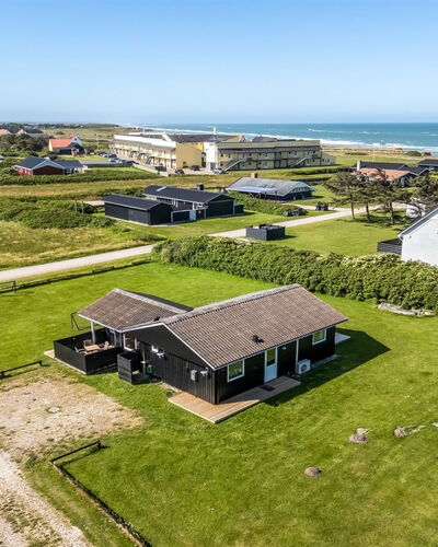 Leonard - 130M from the Sea