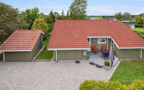 Henne - from the Sea: Træ, Hjem, Veranda, Dæk, Hårdttræ, Tag, Bejdse, Trægulve, Eco Hotel
