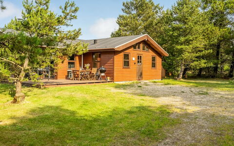 Edele - 5Km from the Sea: Estate, Skygge, Indkørsel, Stuehus