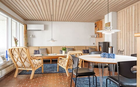 Aike - 1Km from the Sea: Træ, Hjem, Veranda, Dæk, Hårdttræ, Tag, Bejdse, Trægulve, Eco Hotel