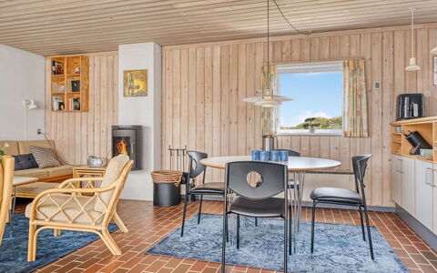 Aike - 1Km from the Sea: Træ, Hjem, Veranda, Dæk, Hårdttræ, Tag, Bejdse, Trægulve, Eco Hotel
