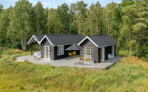 Farman - 150M from the Sea: Træ, Hjem, Veranda, Dæk, Hårdttræ, Tag, Bejdse, Trægulve, Eco Hotel