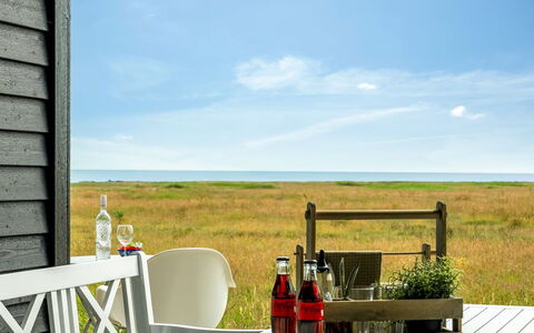 Farman - 150M from the Sea: Træ, Hjem, Veranda, Dæk, Hårdttræ, Tag, Bejdse, Trægulve, Eco Hotel