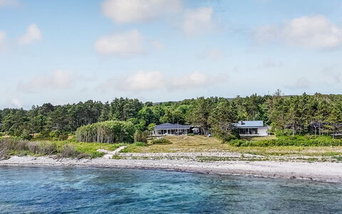 Donka - 25M from the Sea: Køkken, Countertop, Køkken Apparat, Gulvbelægning, Cabinetry, Indretning, Større Bandage, Etage, Hjem, Møbel