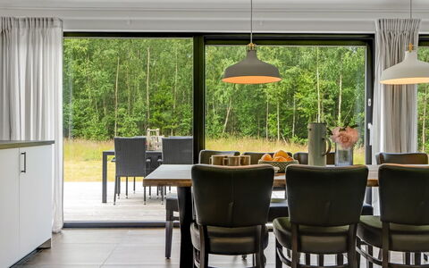 Sighvat - 300M from the Sea: Træ, Hjem, Veranda, Dæk, Hårdttræ, Tag, Bejdse, Trægulve, Eco Hotel