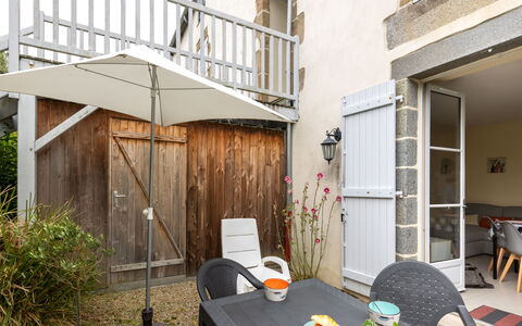 La Tréherais: Lejlighed, Altan, Ejerlejlighed, Stol, Aluminium, Gelænder, Hårdttræ, Dagslys, Penthouselejlighed, Dæk