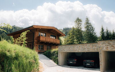 Seefeld in Tirol 381: Tag, Hjem, Hus, Sommerhus, Estate, Have, Landscaping, Lærk, Indkørsel, Garage